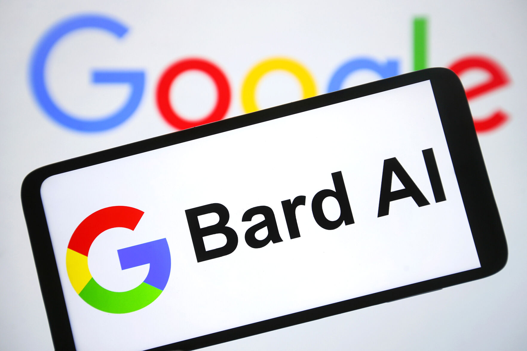 Google begins rolling out its ChatGPT rival